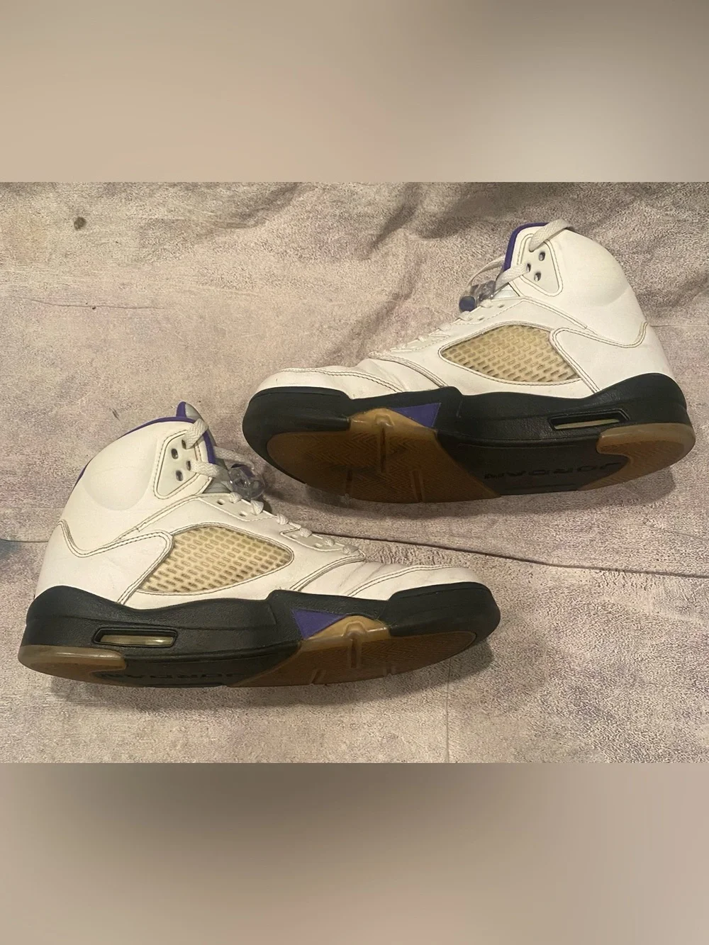 Size 9 - Jordan Air Jordan 5 Retro Dark Concord Black Mid Top Sneaker DD0587-141